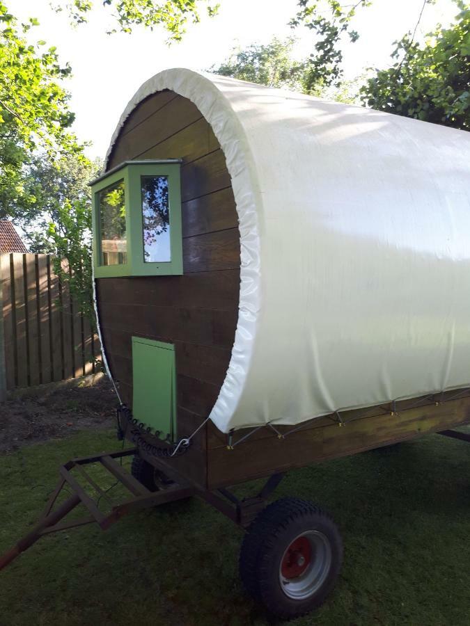 Irish Bowtop Op Het Platteland Van Huize Ouwervelden Wouwsche Plantage Extérieur photo